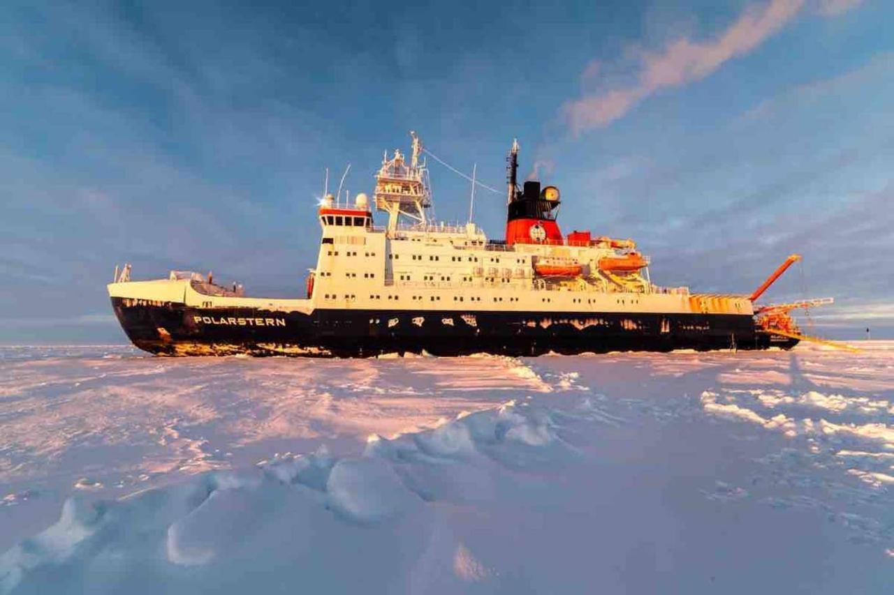 Polarstern - Unique Boatstay! Monnickendam Exterior foto